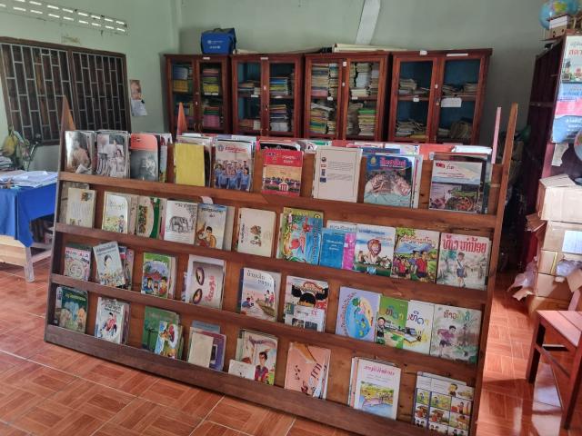 Réparation du plafond et de la toiture de la bibliotèque du groupe scolaire du Km17 au Laos-Oudomsay - photo 4 - Vision du Monde